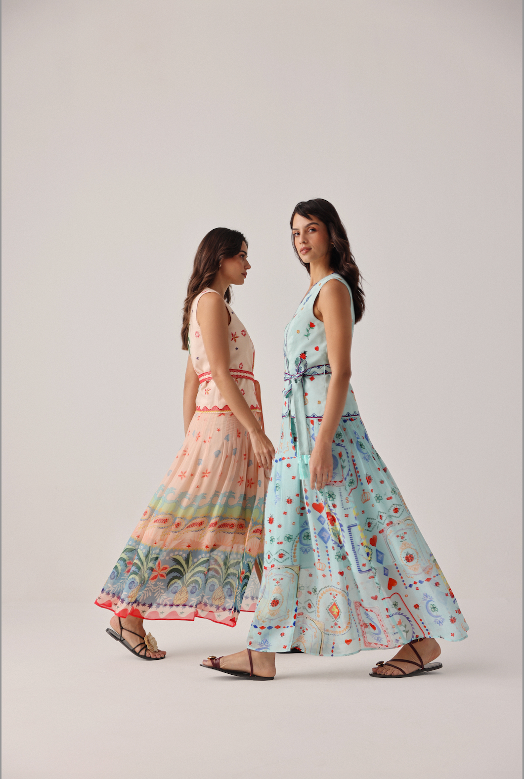 Avery Maxi Dress in Ananas Print