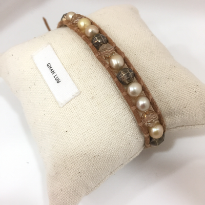 Pearl in Beige Leather Bracelet