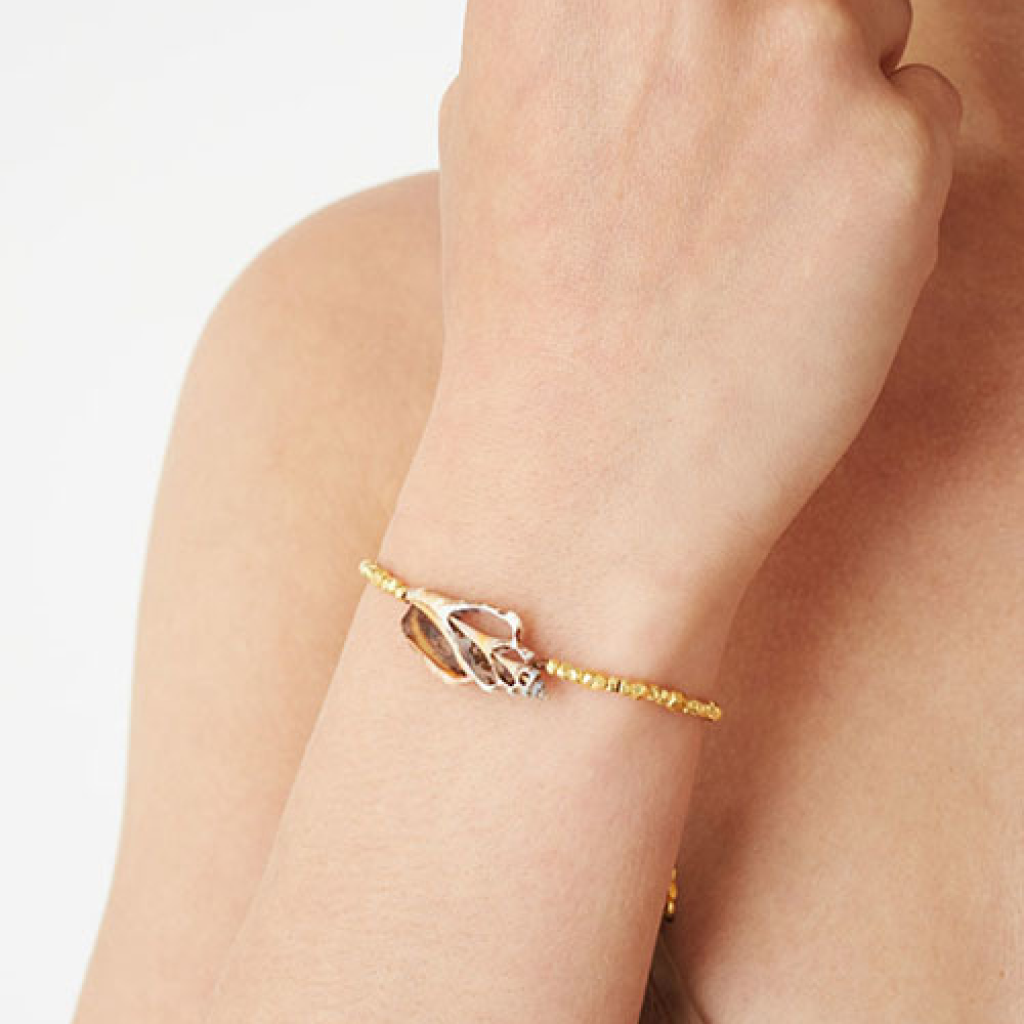 Skeleton Shell Pull Tie Bracelet